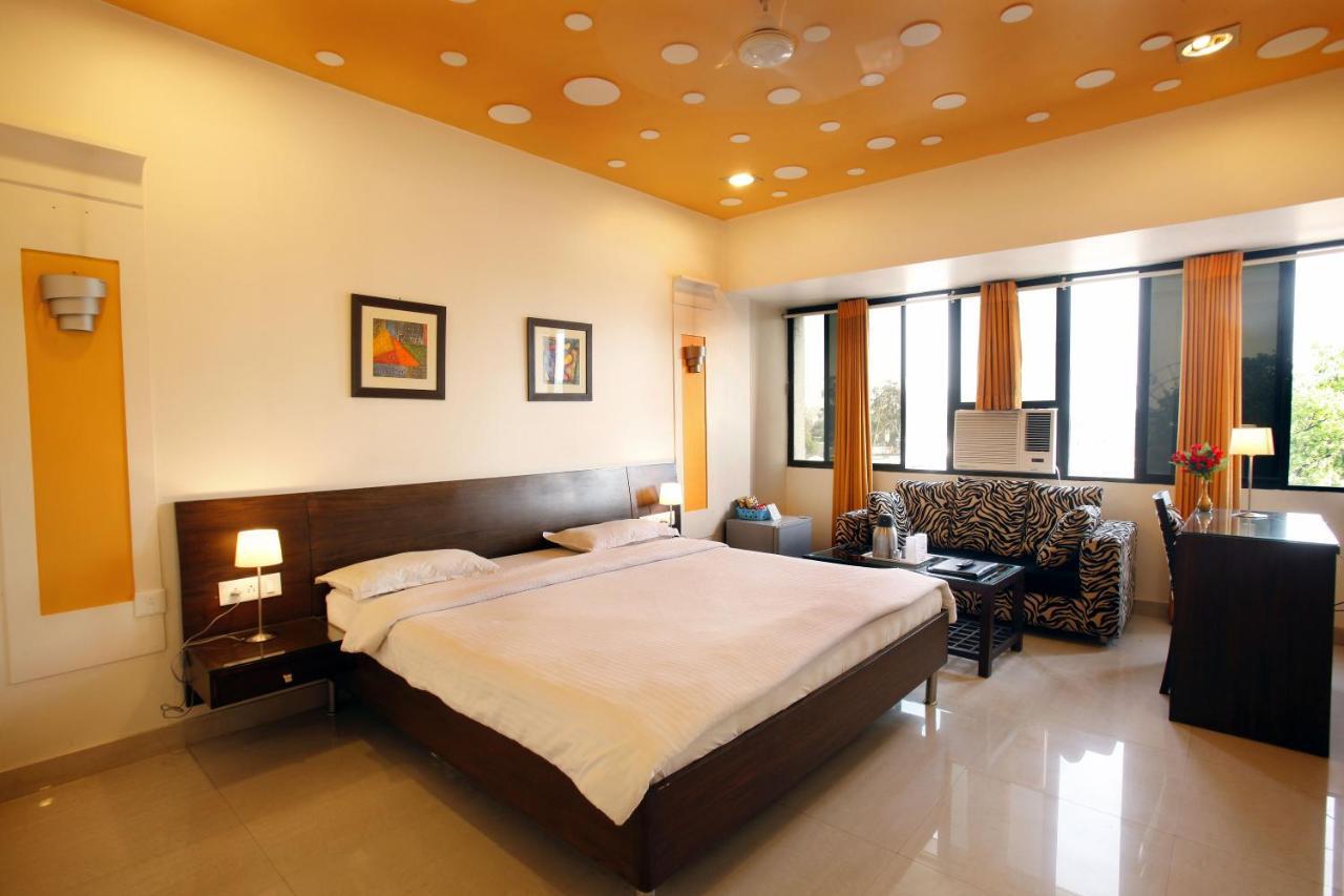 Shivoy Hotel Gorakhpur Exterior photo